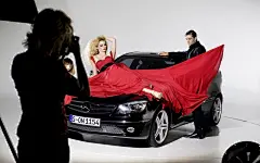 奔驰超模写真桌面壁纸