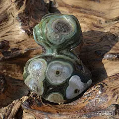 天然戈壁石 阿拉善玛瑙原石  绿色眼睛石 葫芦造形奇石