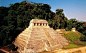 墨西哥帕伦克丛林金字塔