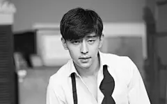 邓伦高清黑白帅气写真图片桌面壁纸