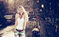blondes women snow eyes lips t-shirts necklaces faces denim shorts  / 1920x1200 Wallpaper