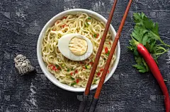 面条,清新,蔬菜,煮鸡蛋,高视角,素食,韩国食物,椒类食物,东亚,石材