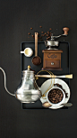 咖啡器具，指磨制、煮制、品尝咖啡的器具，是咖啡文化的重要组成部分。