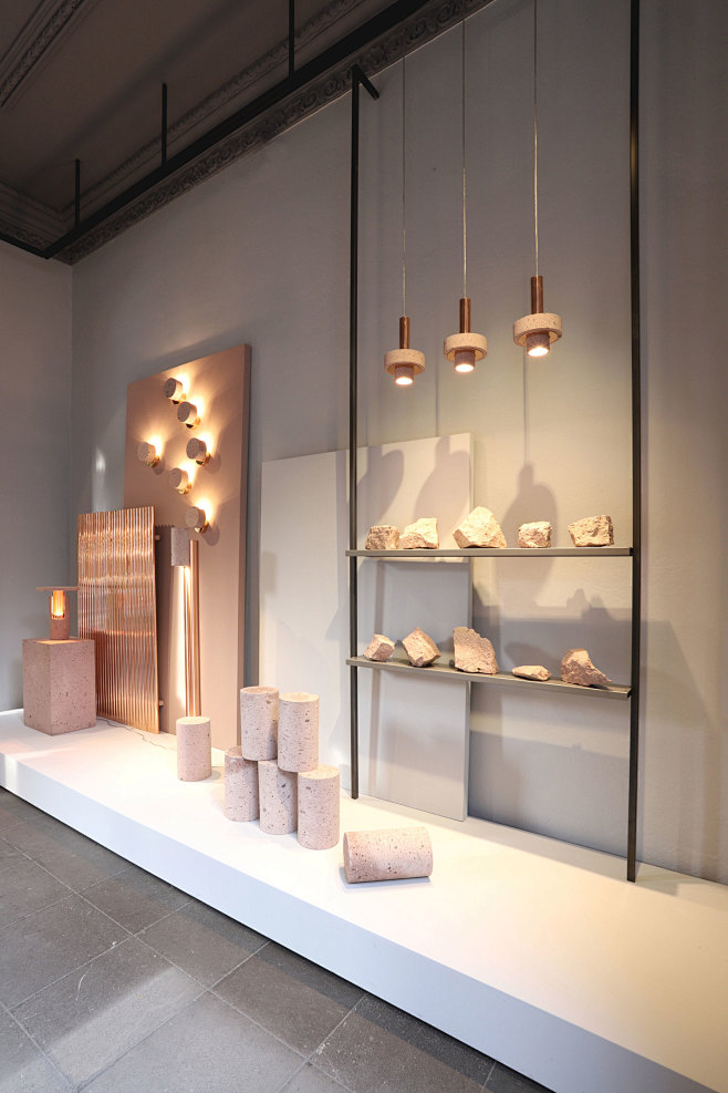 Davidpompa Opens New...