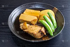 水煮鱼，萝卜和豆腐