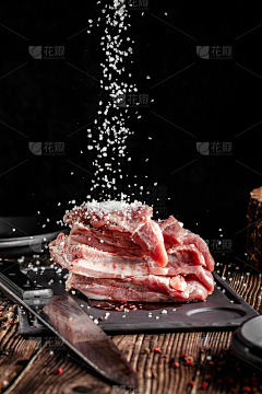 Ai奇点艺术室采集到牛肉摄影