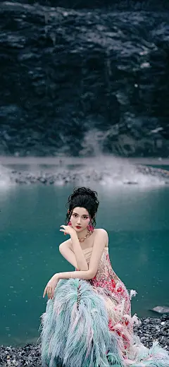 美女壁纸～王星辰，这身花裙子配上...@霁枫壁纸的动态