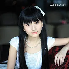 色艺双绝的漫画作家 夏达_360图片