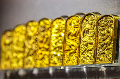 何墨修采集到金耀银凝
