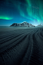 A Light in the Dark : A collection of Northern Lights / Aurora Borealis images captured during the past two seasons in the Northern Hemisphere.