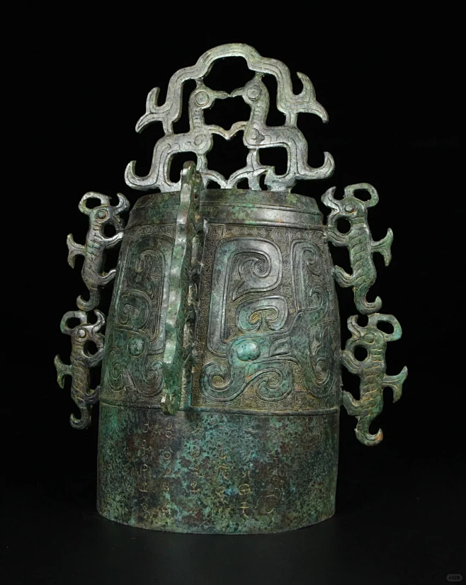 珍藏青铜 曾侯乙编钟 长26厘米，宽20厘米，高35厘米，重3450克-花瓣网