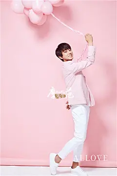 看情歌王子黄致列百变撩妹求婚术_摩范先生_海报时尚网