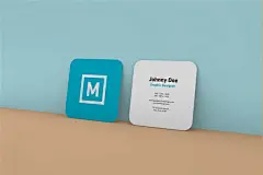 圆角正方形名片设计效果图样机模板 Rounded Square Business Card Wall Mockup PS设计素材