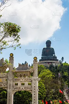 世界上最高的户外青铜坐佛