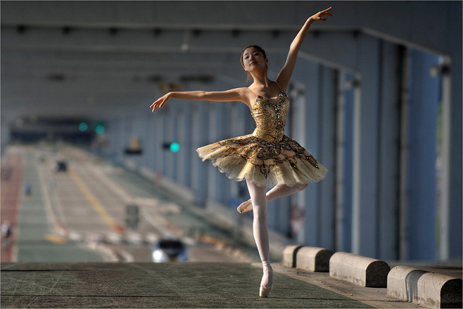 Ballerina of the cit...