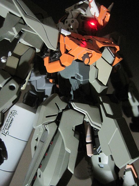 GUNDAM GUY: MG 1/100...