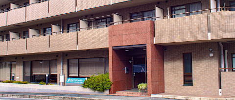 关西大学是一所综合性大学，拥有13个学院...