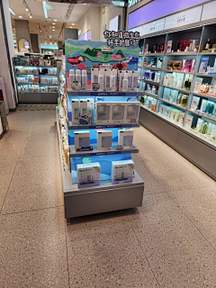 孤城放逐采集到品牌陈列图