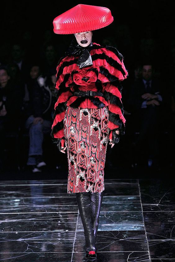 alexandermcqueen亚历山大麦昆