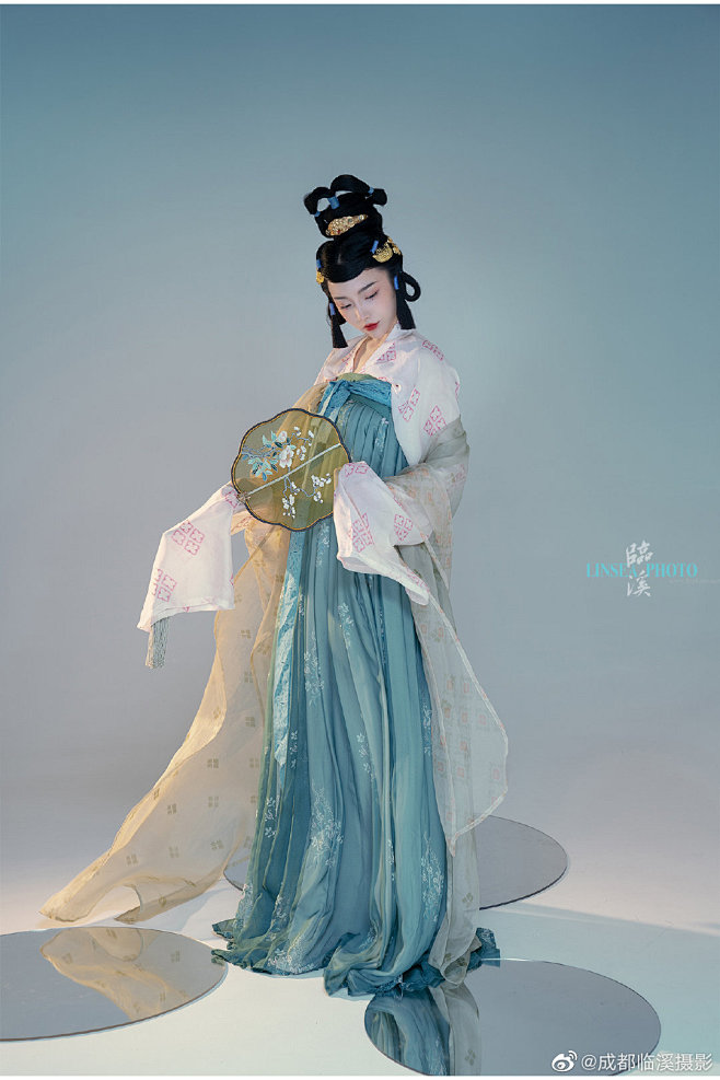 @丹青荟传统服饰 的个人主页 - 微博