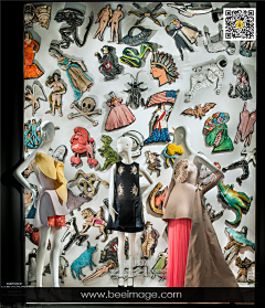 橱窗设计__蜂讯网采集到Bergdorf Goodman波道夫·古德曼动物主题女装櫥窗