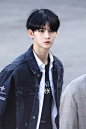 #WANNA·ONE##裴珍映# 从身材到颜，撕漫男没错了 ​​​​