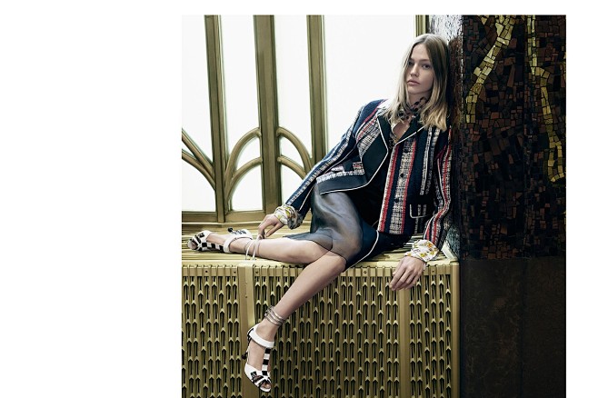 PRADA - OFFICIAL WEB...