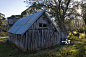 Wallaces Hut, dating from 1889, is the oldest hut on the Bogong High Plains._创意图片