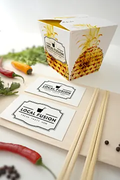 [模库]单个菠萝纸盒包装实物样机_样机素材_食品包装