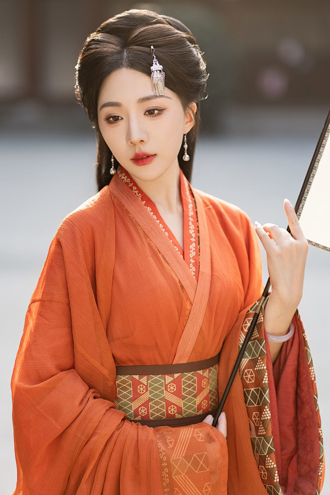 闻君有两意，故来相决绝