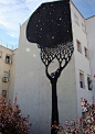 国外街头绘画树与人