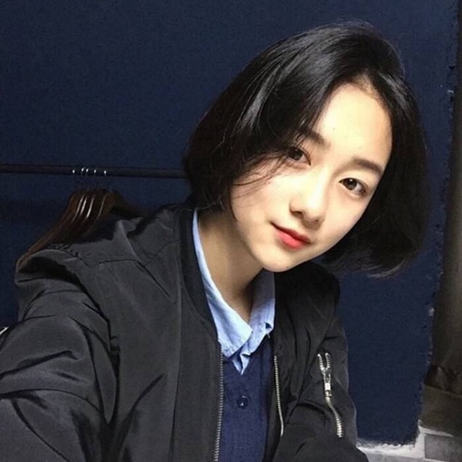 伤感短发帅气黑白背影长发原宿风复古壁纸搞怪卡通重口味高清闺蜜情侣