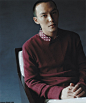 张震，著名电影演员，从15岁主演电影《牯岭街少年杀人事件》开始，便引起了电影团专业人士和影迷的关注。代表作有《春光乍泄》、《卧虎藏龙》、《最好的时光》、《赤壁》等，曾多次获国际电影节提名，其中2008年凭《吴清源》获日本大阪电影节“最佳男主角”。