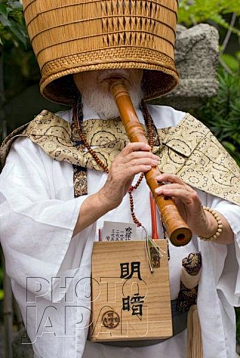 Rriii采集到设计（花纹、剪裁、颜色）