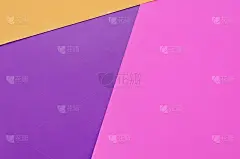 彩色纸底色有紫色、粉红色和橙色的重叠
