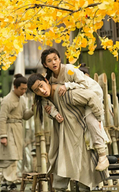 背人-花瓣网|陪你做生活的设计师 | 点击查看图片来源