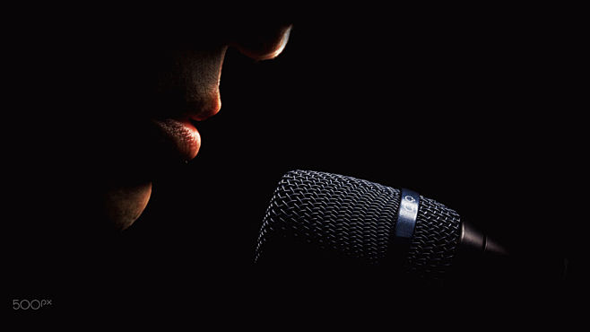Microphone And Singe...