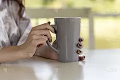 彩色图片,杯,女人,手,长的,指甲,户外,一个人,拿着,巨大的