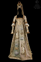 Queen..Renaissance dress in beige and beige sateen down, all painted gold motifs. Square neckline trimmed with a gold band molded latex; tall with a rounded tip effect. Front panel trimmed with pink applications, blue, gold, silver lace forming crowns and