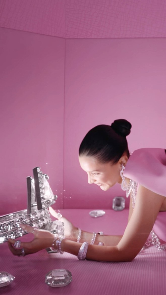 SWAROVSKI (@swarovsk...