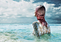 时尚摄影师Laurie Bartley时尚杂志大片:别样的人鱼为沙滩摄影注入灵感 - 素色周三 www.suwed.cn