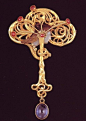 珠寶｜法國設計師Georges Fouquet（1862-1959），本來想寫個他的介紹，想想還是留到寫珠寶史的時候一併寫了好了。這位親一生都和逼格之王慕夏有著密切的關係~@北坤人素材