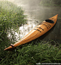 Justin Charles设计的木头皮划艇，用红雪松制作，漂亮得如同来自童话世界。