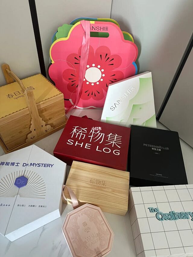 品牌礼盒 - 小红书搜索