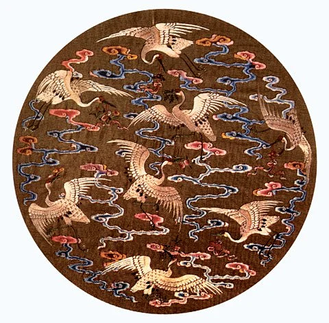 中国古典服装民间刺绣古代龙纹凤纹仙鹤图案传统服饰纹样素材新款-花瓣网