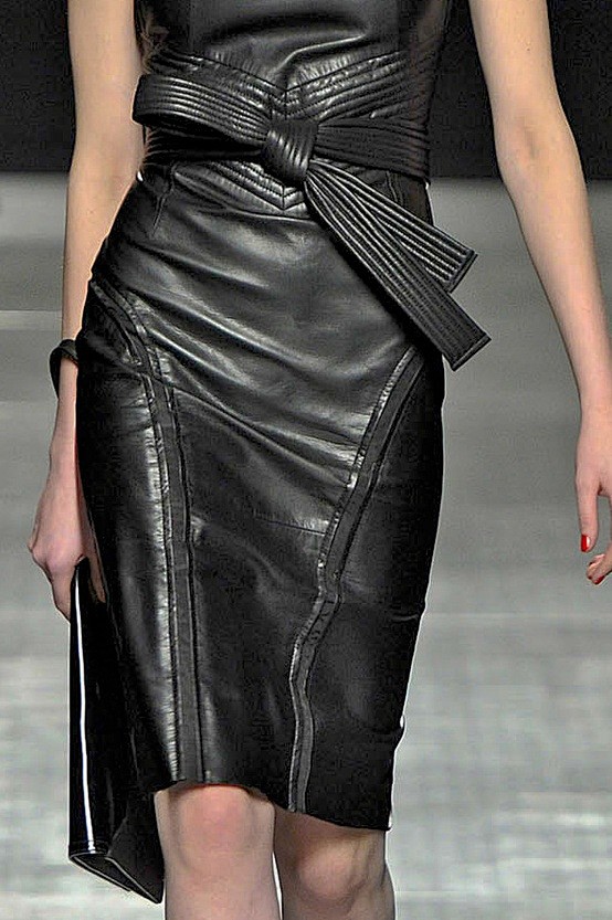 sportmax. black leat...