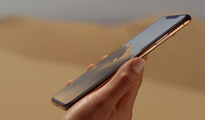 iPhone XS : iPhone X...