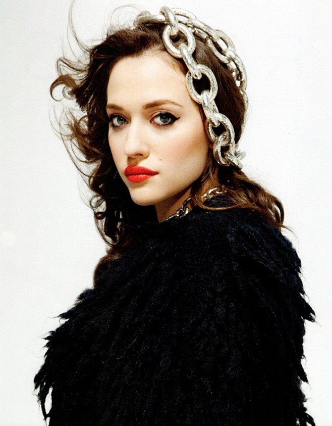 Kat Dennings.   Gorg...