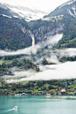 瑞士布里恩茨山雾