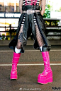 #原宿街拍# DickK, 搭配：GlamHate Designer in Edgy Black & Pink Harajuku Street Style O网页链接